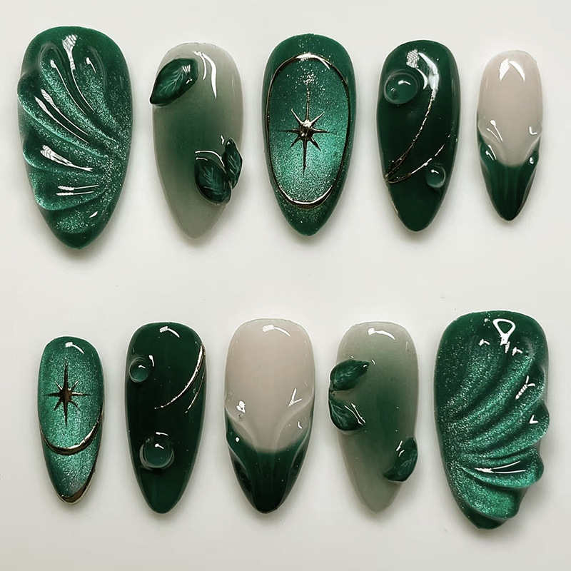 Nail Art Aesthetic - 24Pcs Green French Fake Nails Set